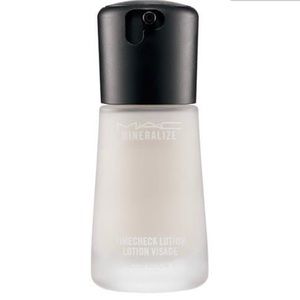 MAC Mineralize Timecheck Lotion
